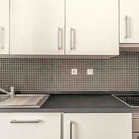 Downtown Riverside By Homing Lissabon