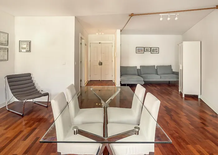 Downtown Riverside By Homing *