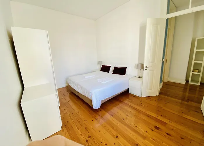 Downtown Riverside By Homing *