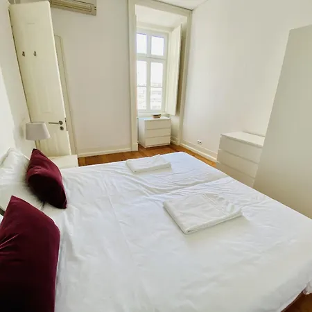 Downtown Riverside By Homing Daire