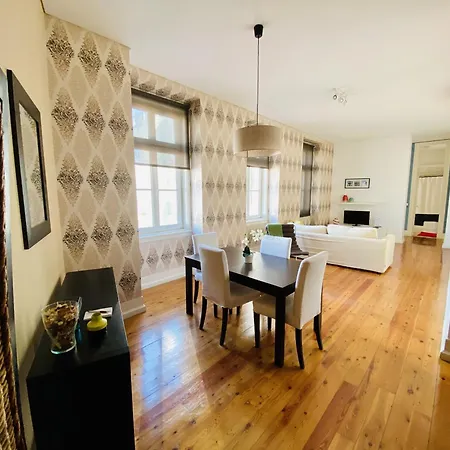 Downtown Riverside By Homing Apartman *