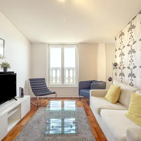 Downtown Riverside By Homing Apartment