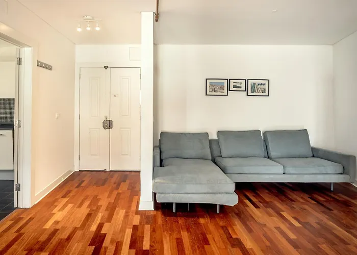 Downtown Riverside By Homing Lissabon