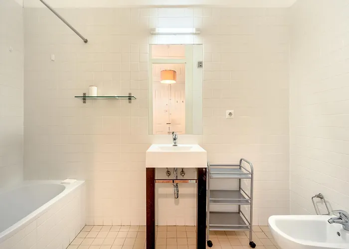 Downtown Riverside By Homing * Lissabon