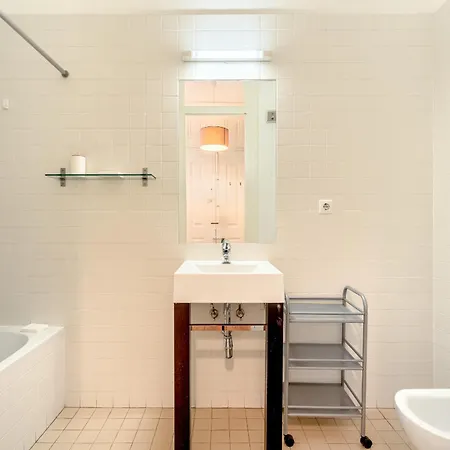 Downtown Riverside By Homing * Lisboa